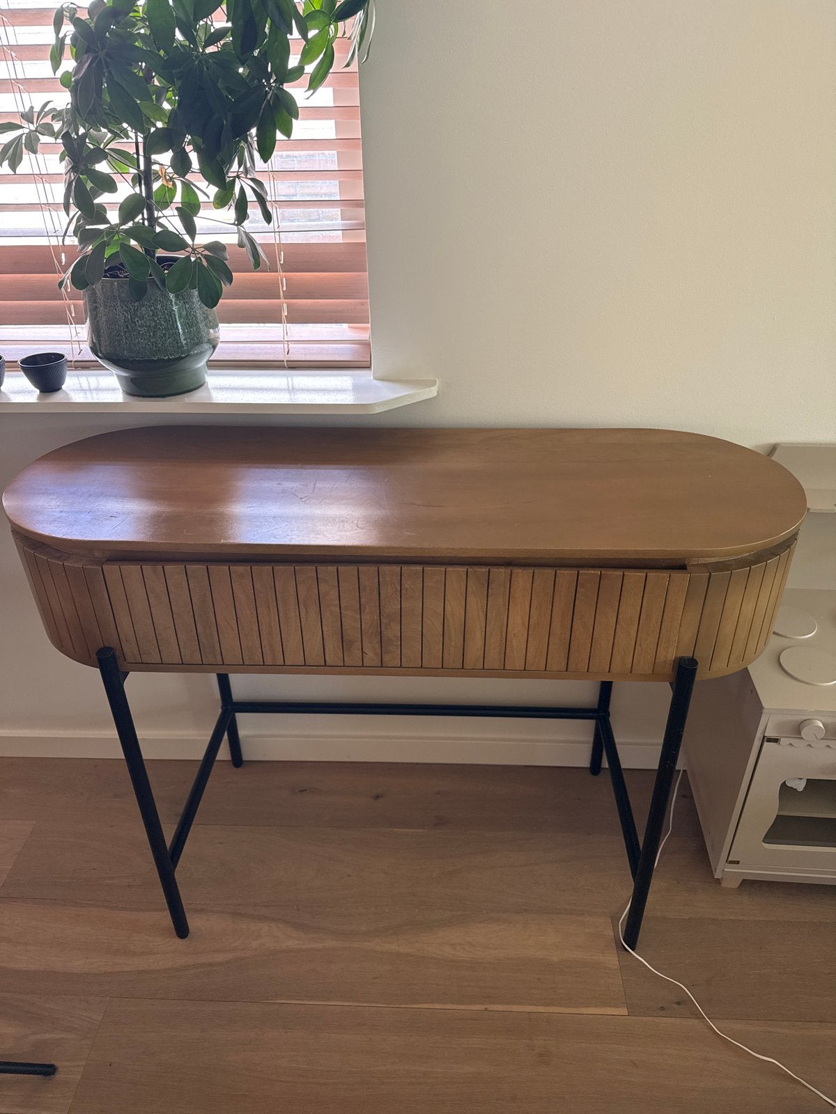 Stijlvolle bijzettafel met lade - Hout en Metaal (120x40), Ophalen, Gebruikt, 50 tot 100 cm, Ovaal