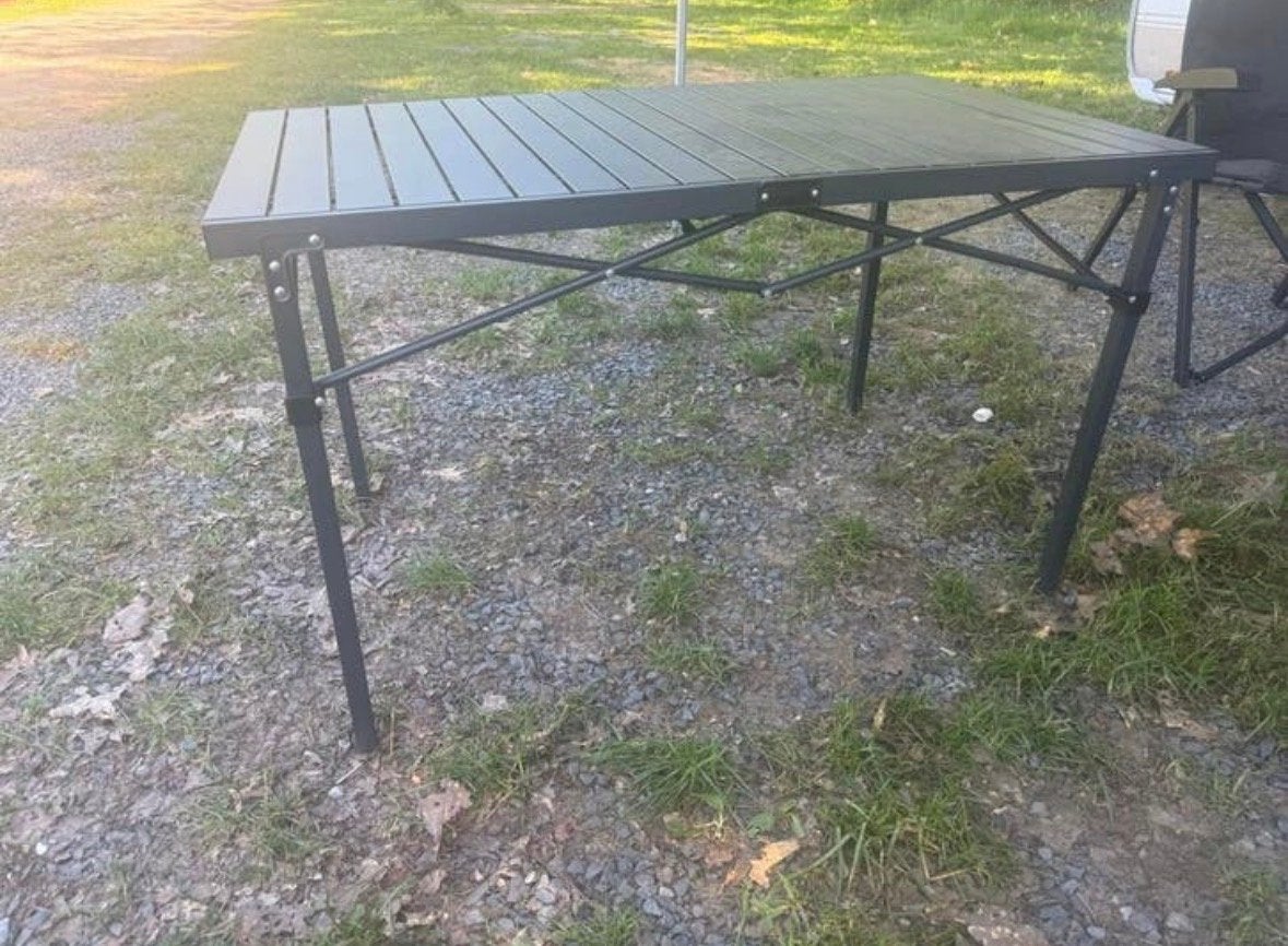 Nieuwe opvouwbare campingtafel 120x70 cm met opbergzak, Ophalen, Zo goed als nieuw, Campingtafel