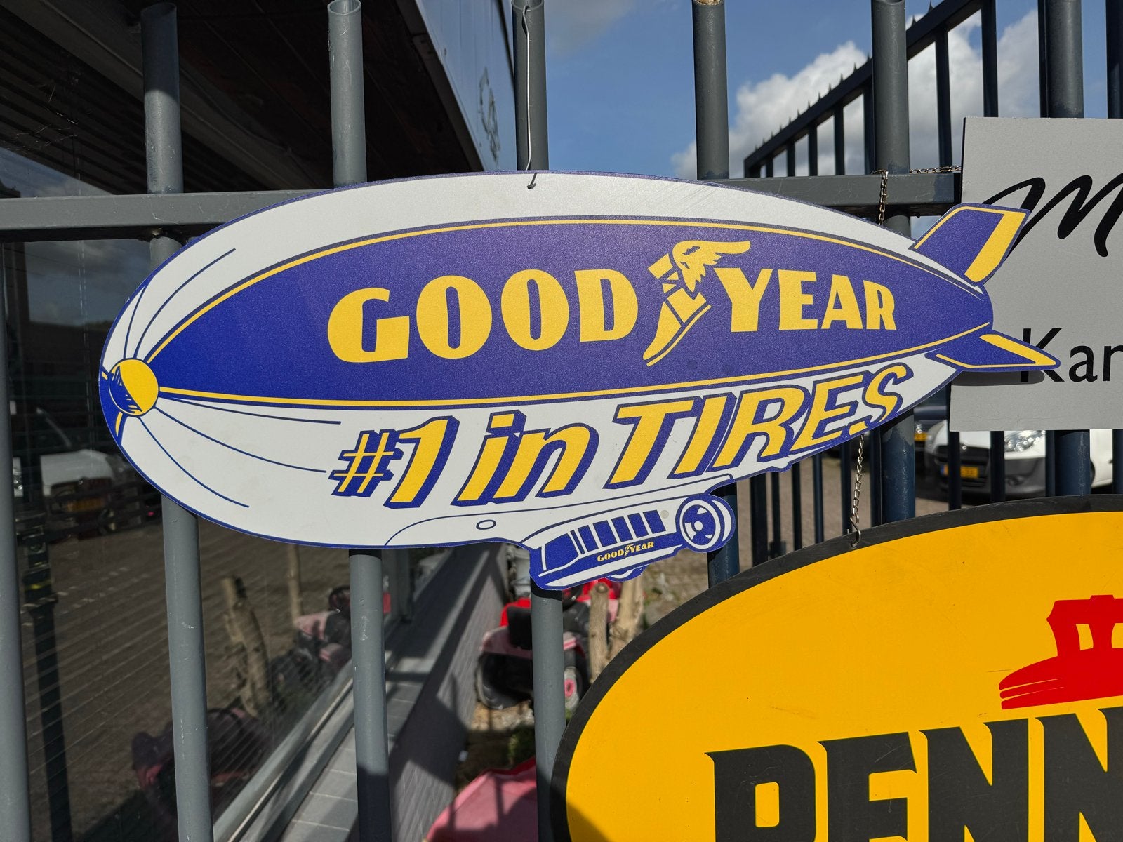Goodyear #1 in Tires Blimp Reclamebord, Reclamebord, ., Ophalen of Verzenden, Zo goed als nieuw