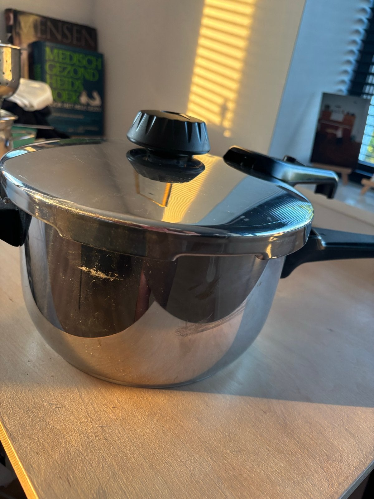 Fissler Snelkookpan RVS met stoominzet, Ophalen, Snelkookpan, Met deksel, Zo goed als nieuw