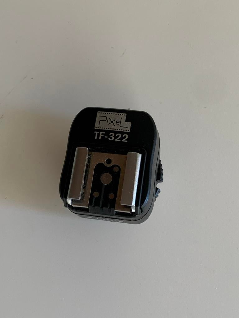 Pixel TF-322 Hotshoe Converter voor Nikon - Nieuwstaat, Ophalen of Verzenden, Zo goed als nieuw