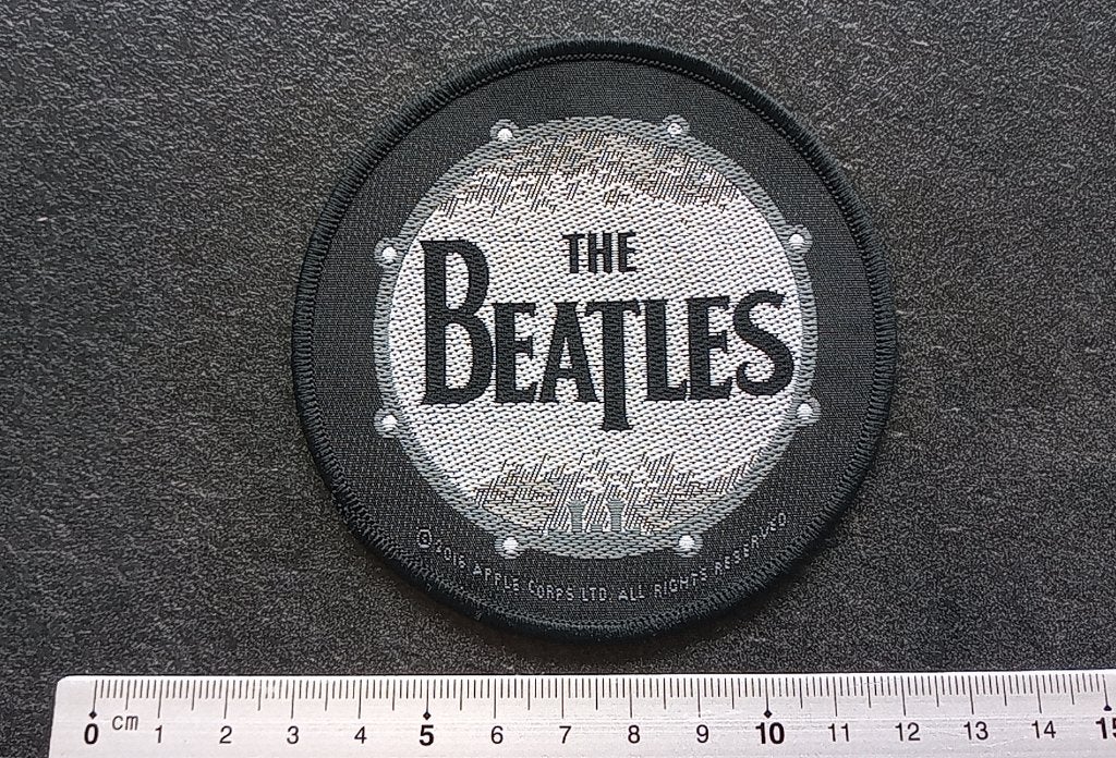 The Beatles  erg mooie drumskin logo patch b13, Verzenden, Nieuw, Kleding