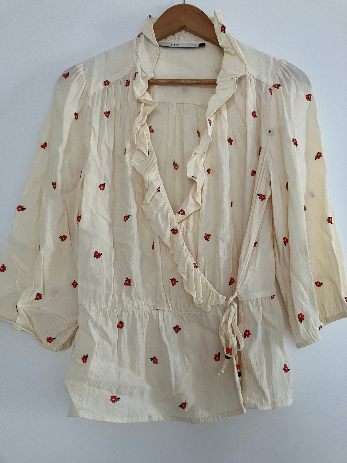 Steps blouse met bloemenprint en ruches, maat 40, Kleding | Dames, Blouses en Tunieken, Ophalen of Verzenden, Zo goed als nieuw