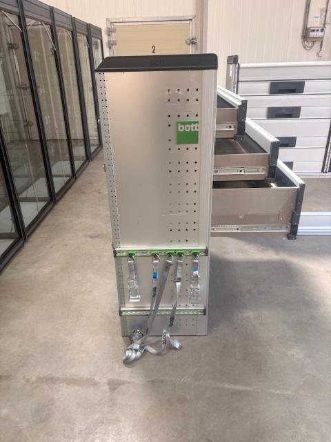 BOTT SET Z.G.A.N (1164) KAST1,KAST2 €1799, Auto diversen, Auto-accessoires, Ophalen, Laaiin Bedrijfswagen Inrichtingen, Hank,Rhenoy