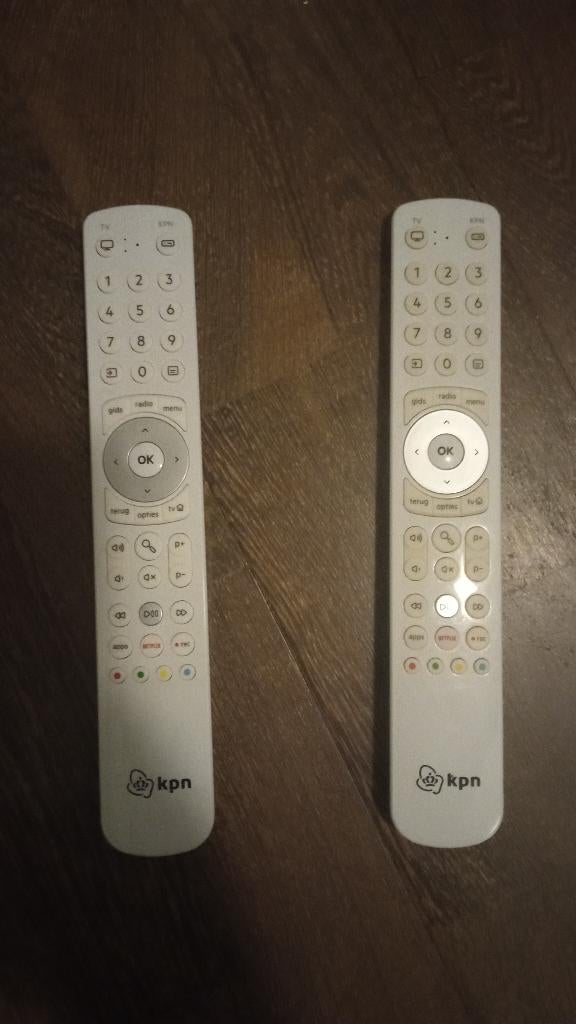 KPN afstandsbediening 2x, Ophalen of Verzenden, Zo goed als nieuw, Origineel, Tv