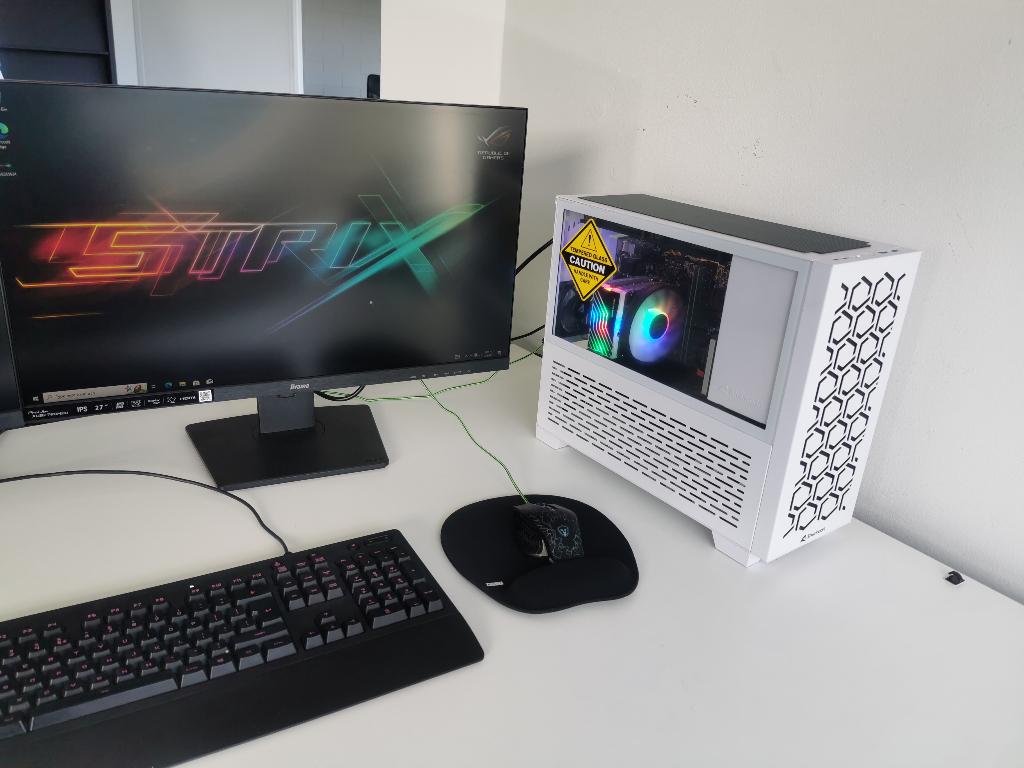 Sharkon i7 - 32GB - Asus RTX 2060, Computers en Software, Ophalen of Verzenden, 4 Ghz of meer, SSD