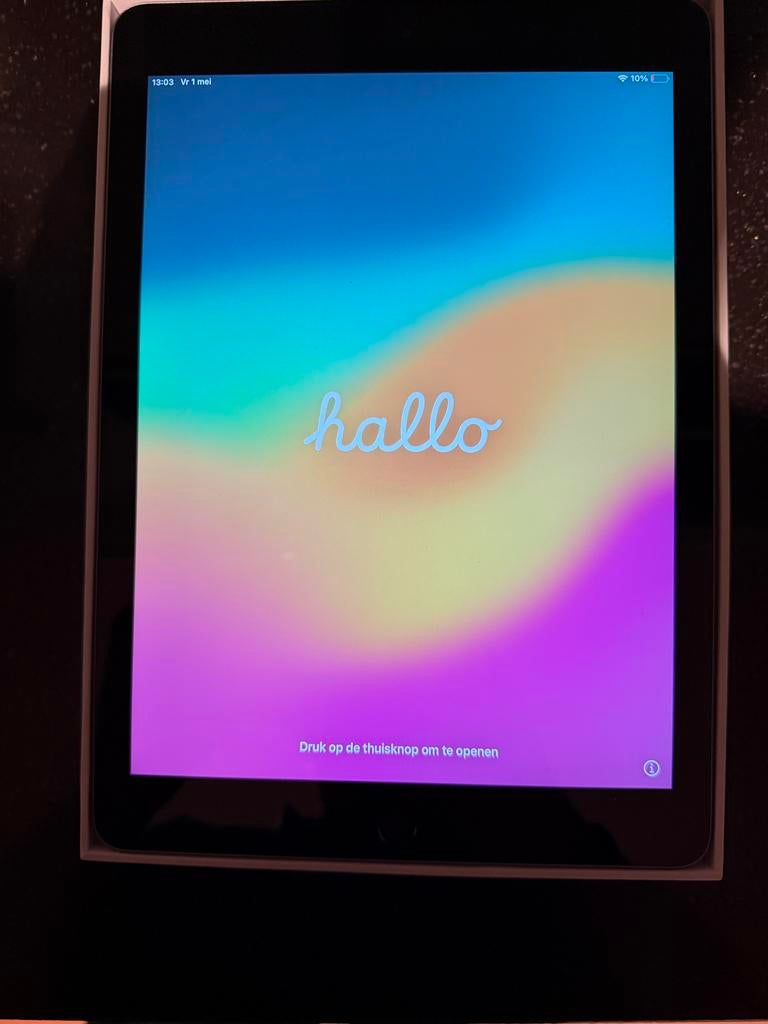 Apple iPad  6e generatie 128 gb Wi-Fi Spacegrijs, 10 inch, Apple iPad, Ophalen of Verzenden, Zo goed als nieuw
