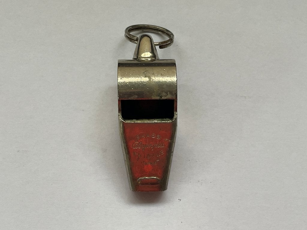 D126 Vintage Brass Olympia Whisle fluit gemaakt in Japan, Ophalen of Verzenden, Gebruikt, Overige binnenlandse clubs, Overige typen