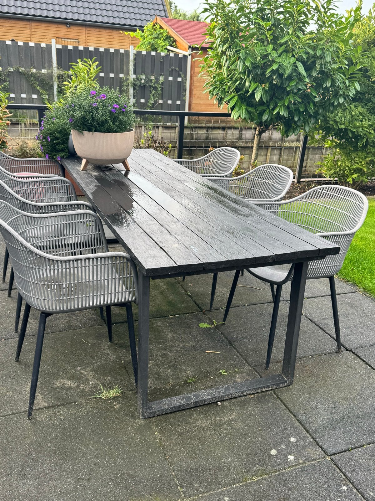 Tuinset: zwarte tafel met grijze stoelen, Tuin en Terras, Tuinsets en Loungesets, Ophalen, Overige materialen, Gebruikt, Eettafel