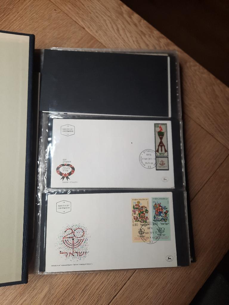 Israel FDC's 1968 - 1975 in Davo album, Postzegels en Munten, Postzegels | Eerstedagenveloppen, Ophalen of Verzenden, Rest van de wereld