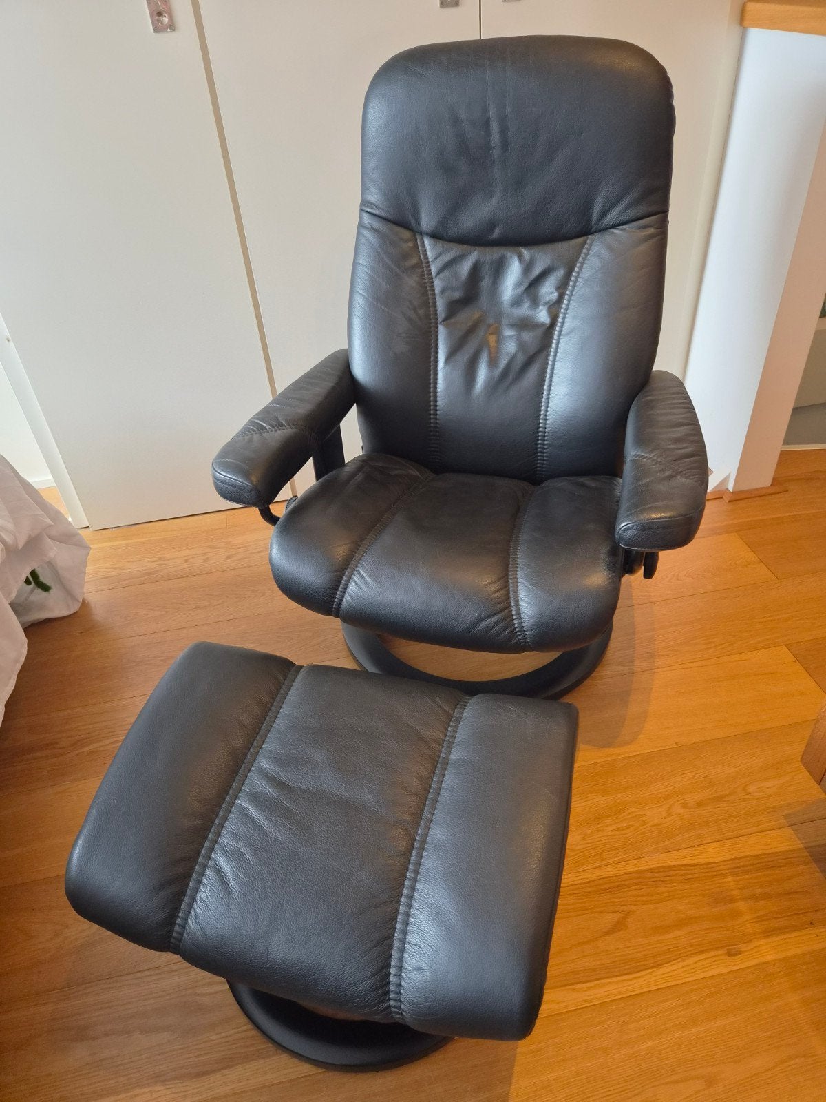 Stressless fauteuil model S met voetensteun, Ophalen, Zo goed als nieuw, 75 tot 100 cm, 50 tot 75 cm