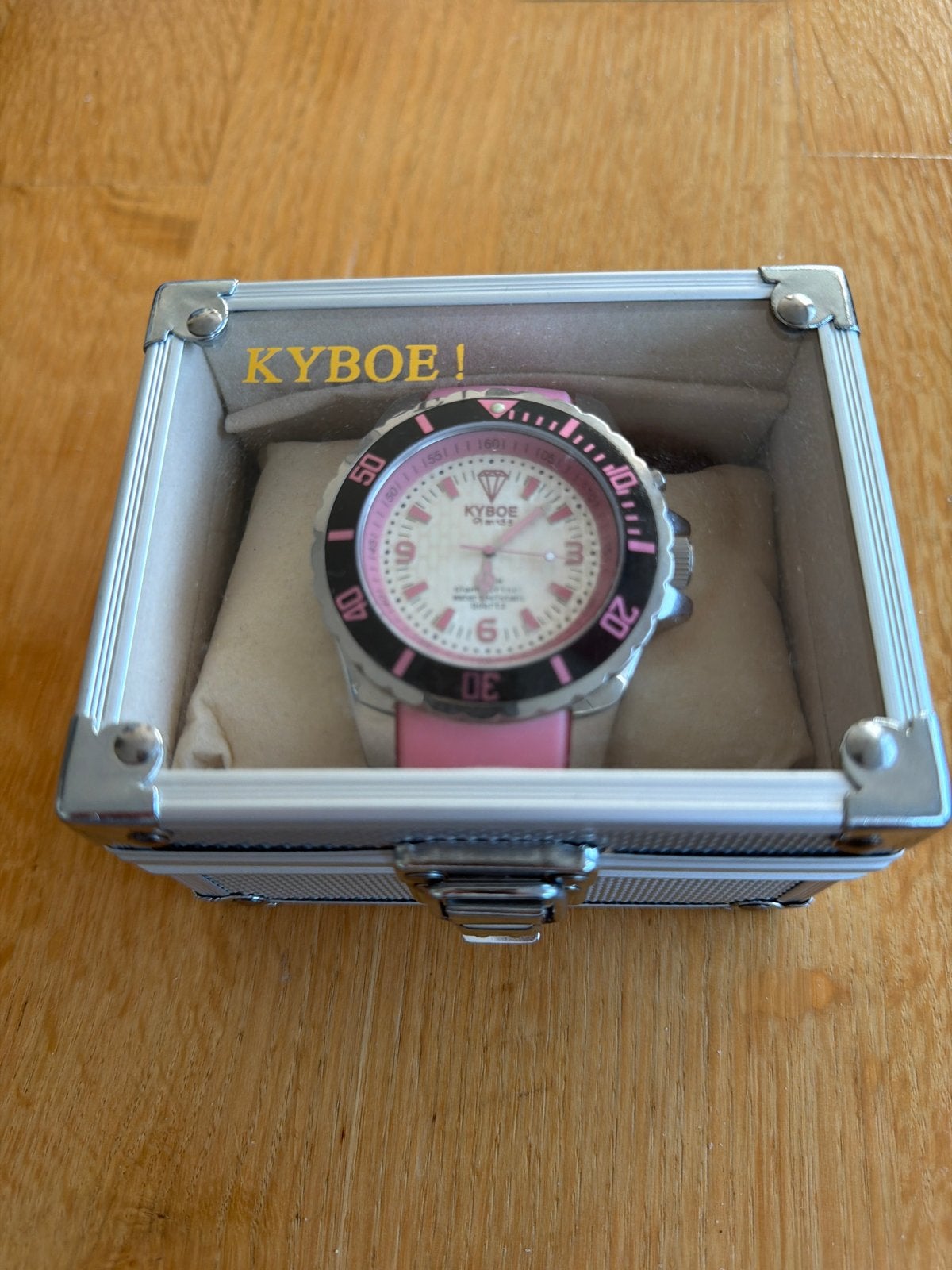 Kyboe! Horloge met roze band en wijzerplaat, Overige merken, Staal, Polshorloge, Kunststof