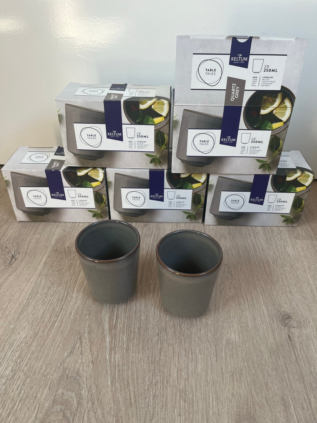 Nieuw. Keltum Table Talks Mokken, Quartz Grey. Nu 50,-, Huis en Inrichting, Keuken | Servies, Keramiek, Nieuw, Ophalen of Verzenden