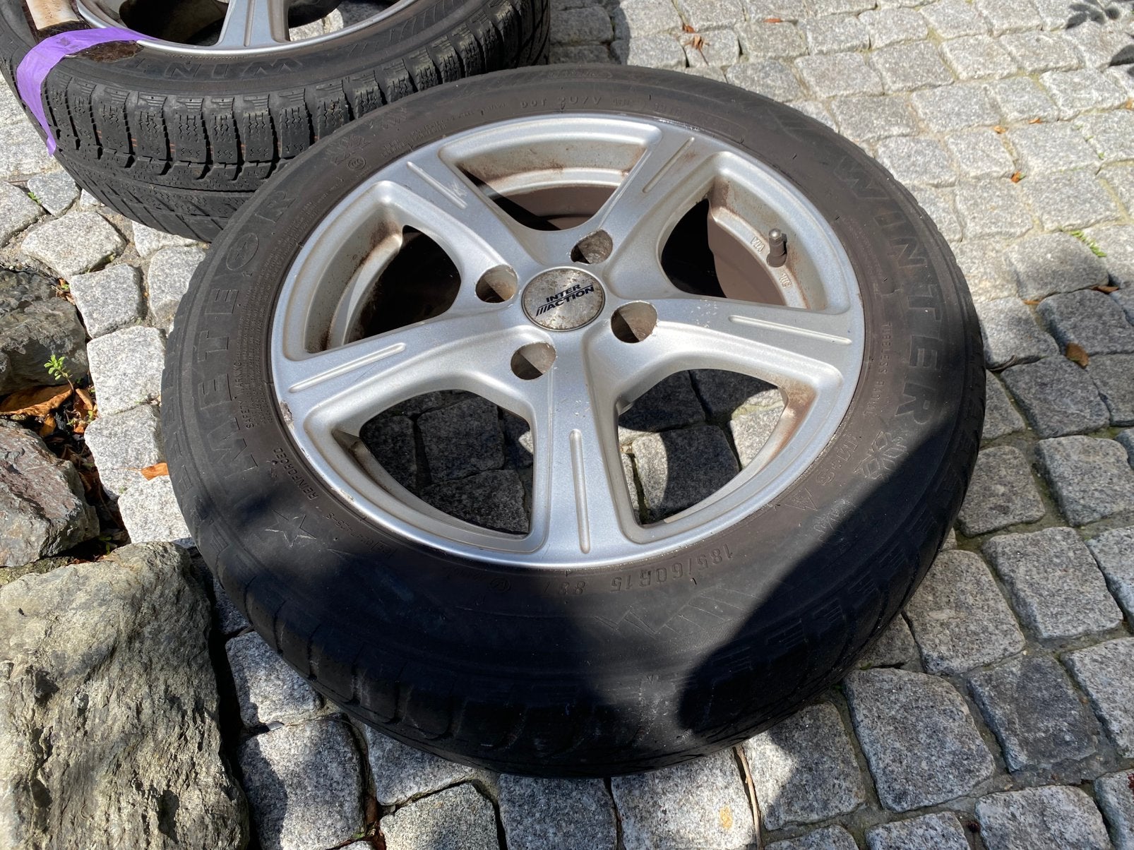 Peugeot 207 velgen 15 inch – met versleten winterbanden, Ophalen, Gebruikt, Peugeot