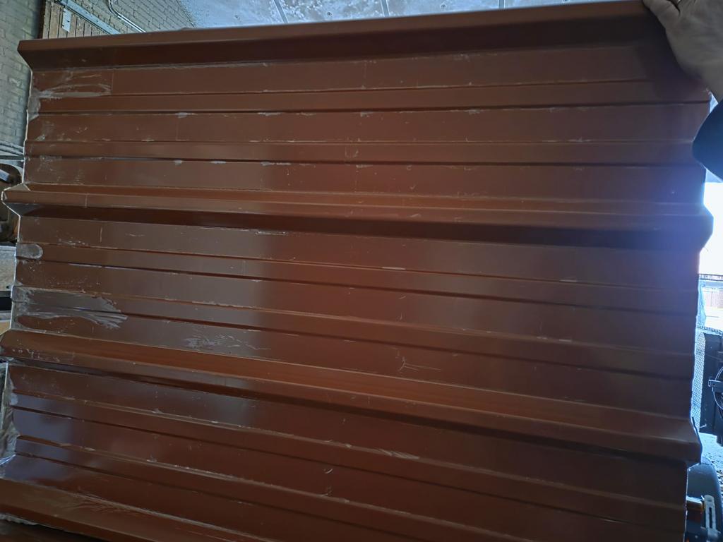 Nieuwe geïsoleerde golfplaten, €10,- per stuk, Zwart, Zo goed als nieuw, 15 m² of meer, Hout