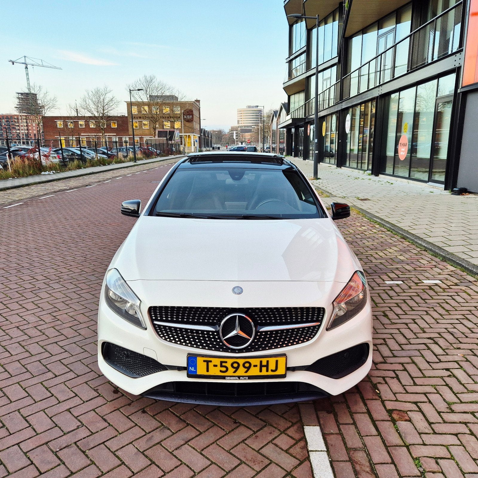 Foto 4 van Mercedes-Benz A-Klasse A160 met 180pk