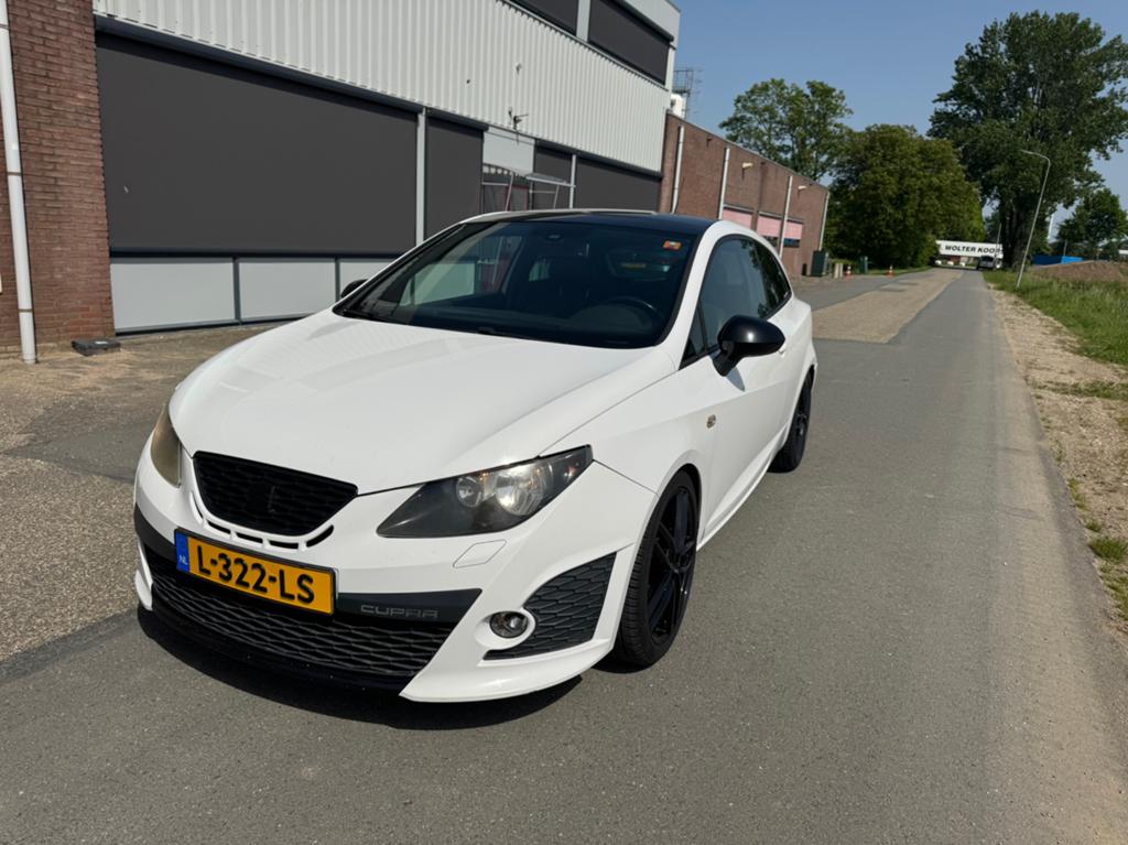 Seat Ibiza 1.4 TSI 132KW Cupra AUT 2011 Wit, Auto's, Seat, 4 cilinders, 179 pk, Particulier, 1390 cc