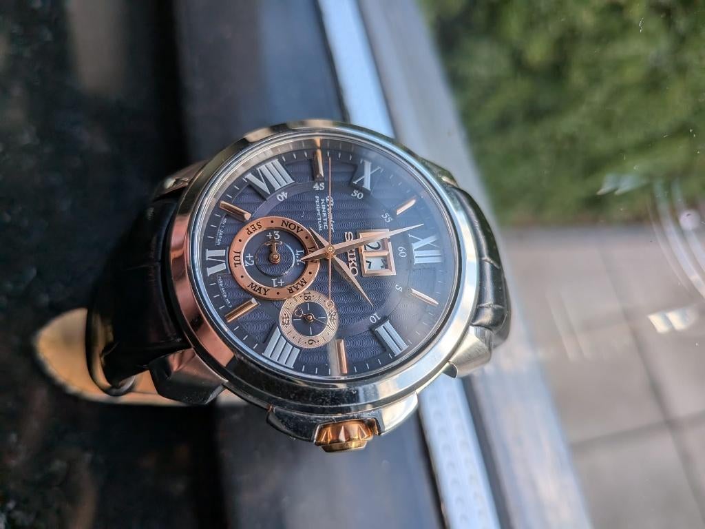 Seiko Kinetic Perpetual – Kaliber 7D56, Ophalen, Seiko, Leer, Staal