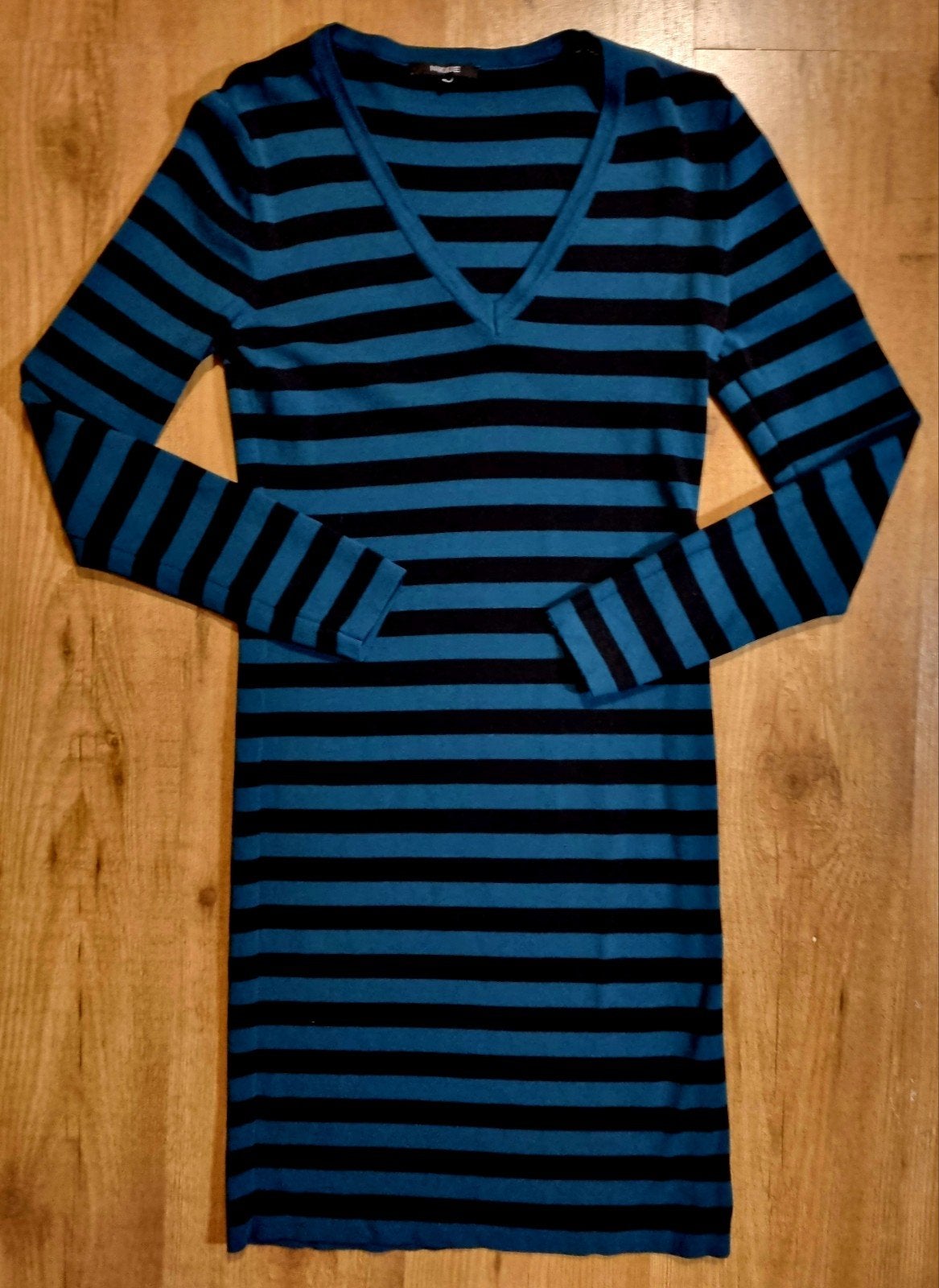 Nikkie gestreepte jurk met V-hals maat 42., Blauw, Maat 42/44 (L), Ophalen of Verzenden, Zo goed als nieuw