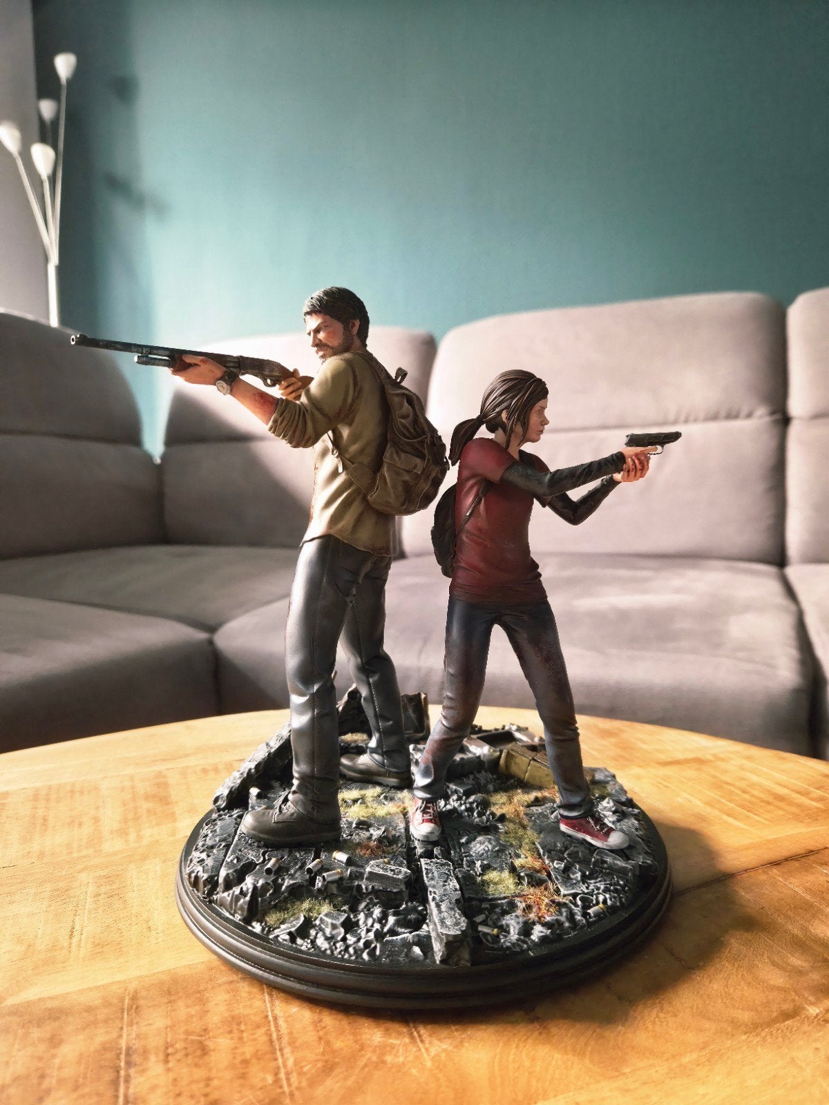 Legendary One The Last of Us 1/6 statue beeldje Ellie & Joel, Ophalen, Zo goed als nieuw