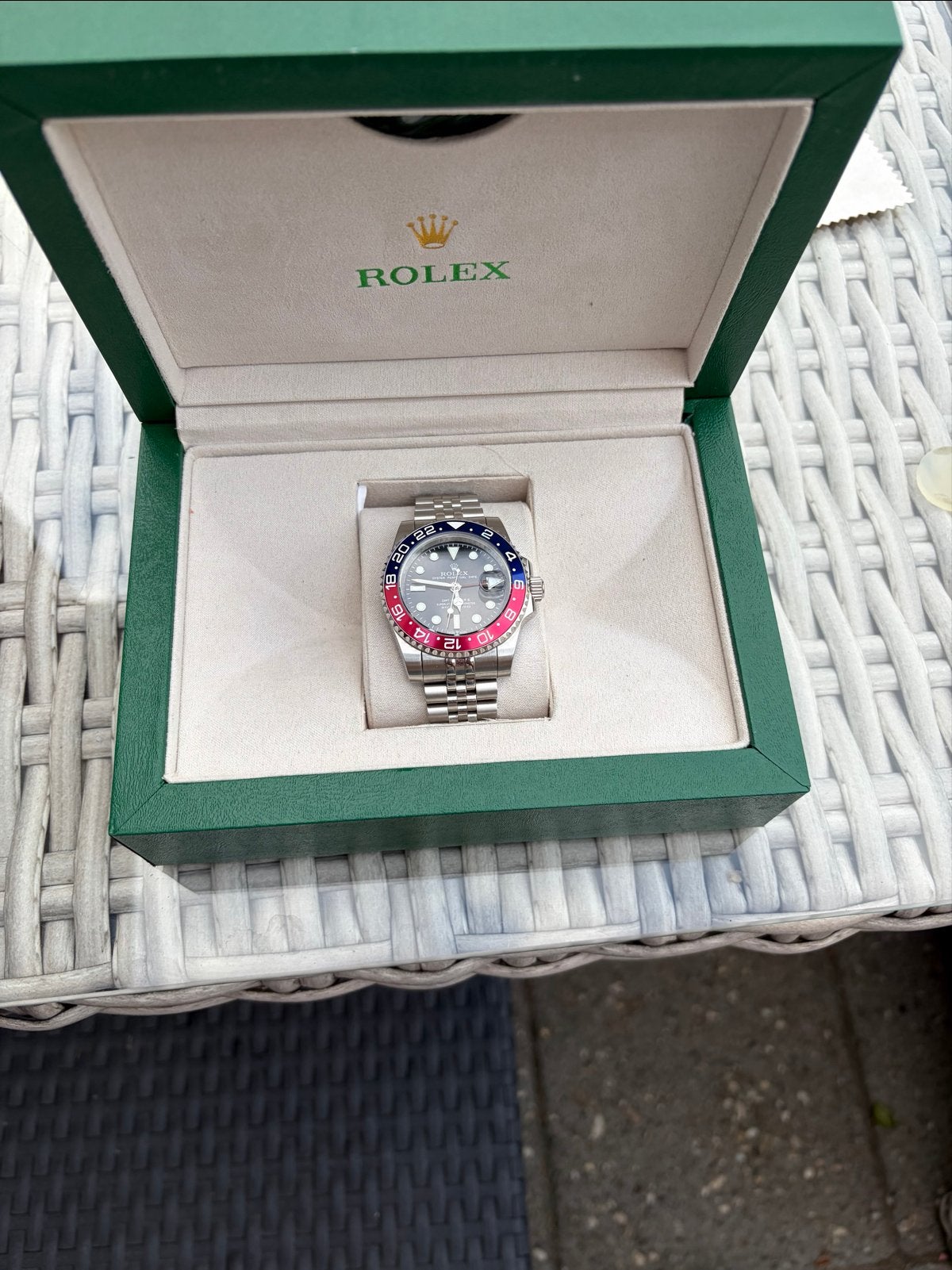Rolex GMT-Master II 'Pepsi' - Zo goed als nieuw, Polshorloge, Ophalen of Verzenden, Zo goed als nieuw, Rolex