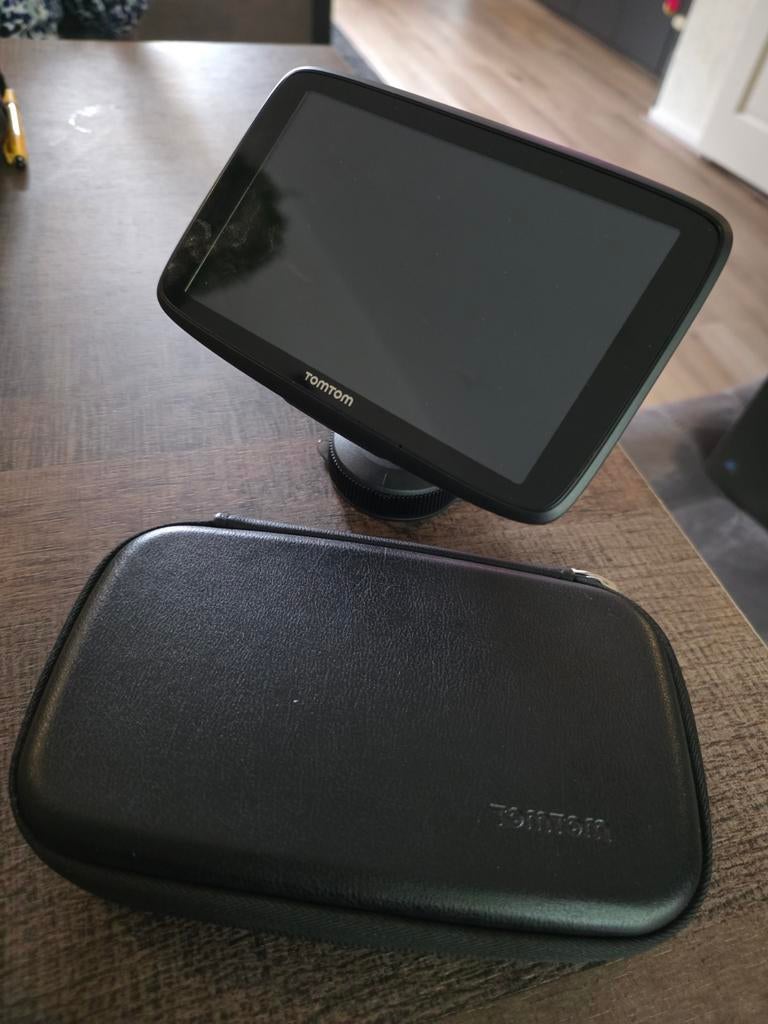 TomTom GO Camper Max 6 inch (2024) Navigatie, Ophalen, Zo goed als nieuw