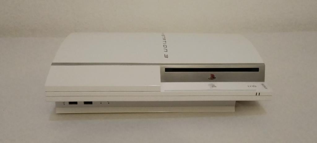 Ceramic White PlayStation 3 Phat, Gebruikt, Phat, 320 GB, Ophalen of Verzenden