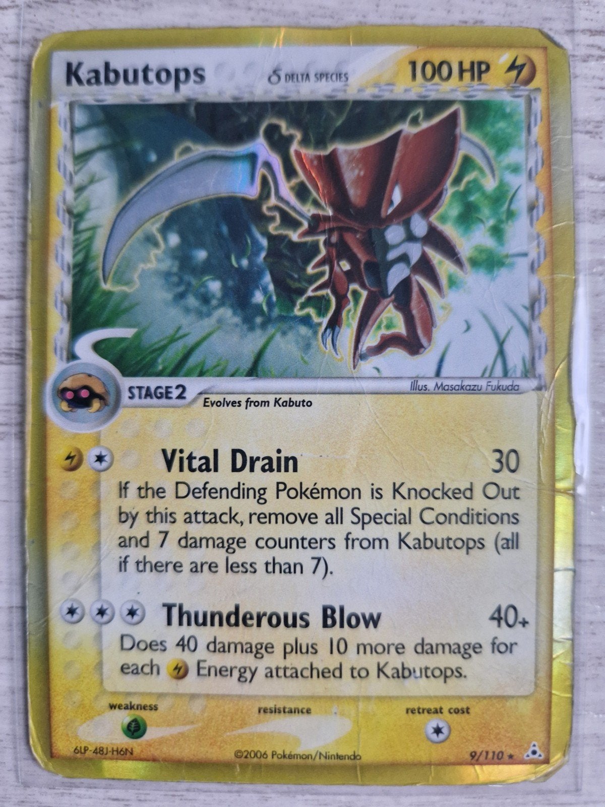 Kabutops Pokémonkaart 9/110, Ophalen of Verzenden, Gebruikt, Losse kaart, Foil