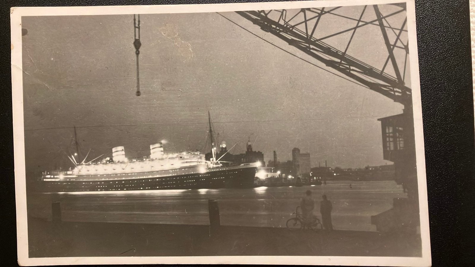 NIEUW AMSTERDAM bij avond Haven R'dam HAL, Verzamelen, Ophalen of Verzenden, 1940 tot 1960, Noord-Brabant