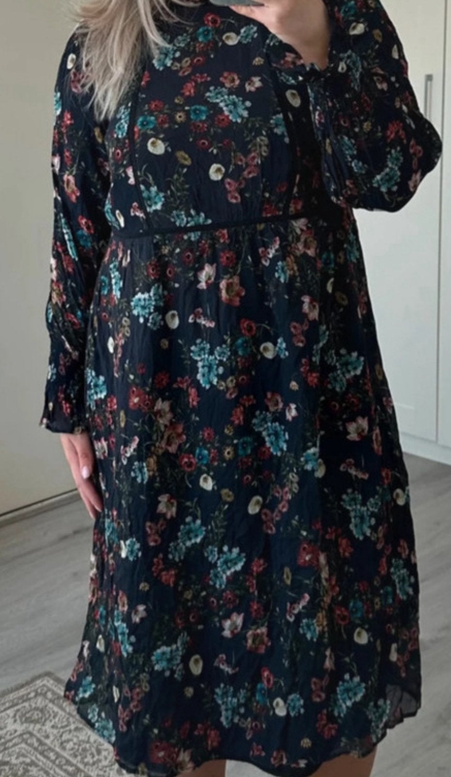 Zara basic jurk met bloemenprint, stretch en knoopsluiting, Maat 38/40 (M), Blauw, Ophalen of Verzenden, Zo goed als nieuw