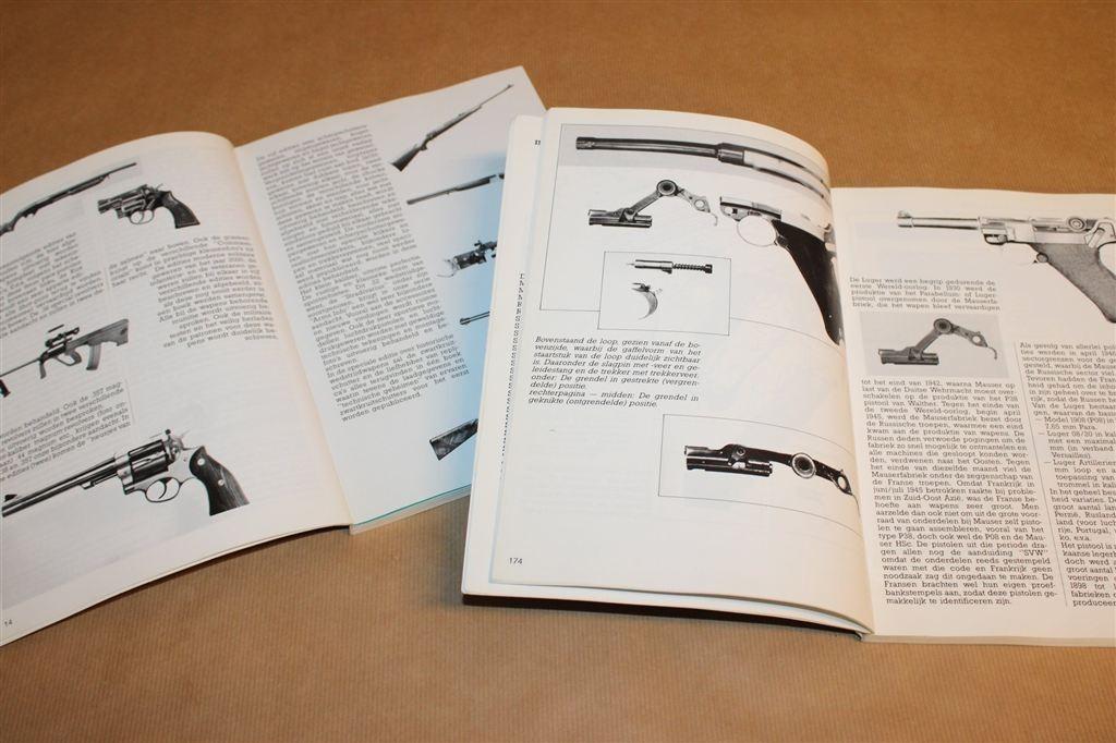 9 mm Parabellum Pistolen — Deel 1 + 2 Complete Set, Ophalen of Verzenden, Tweede Wereldoorlog, Gelezen, Overige onderwerpen