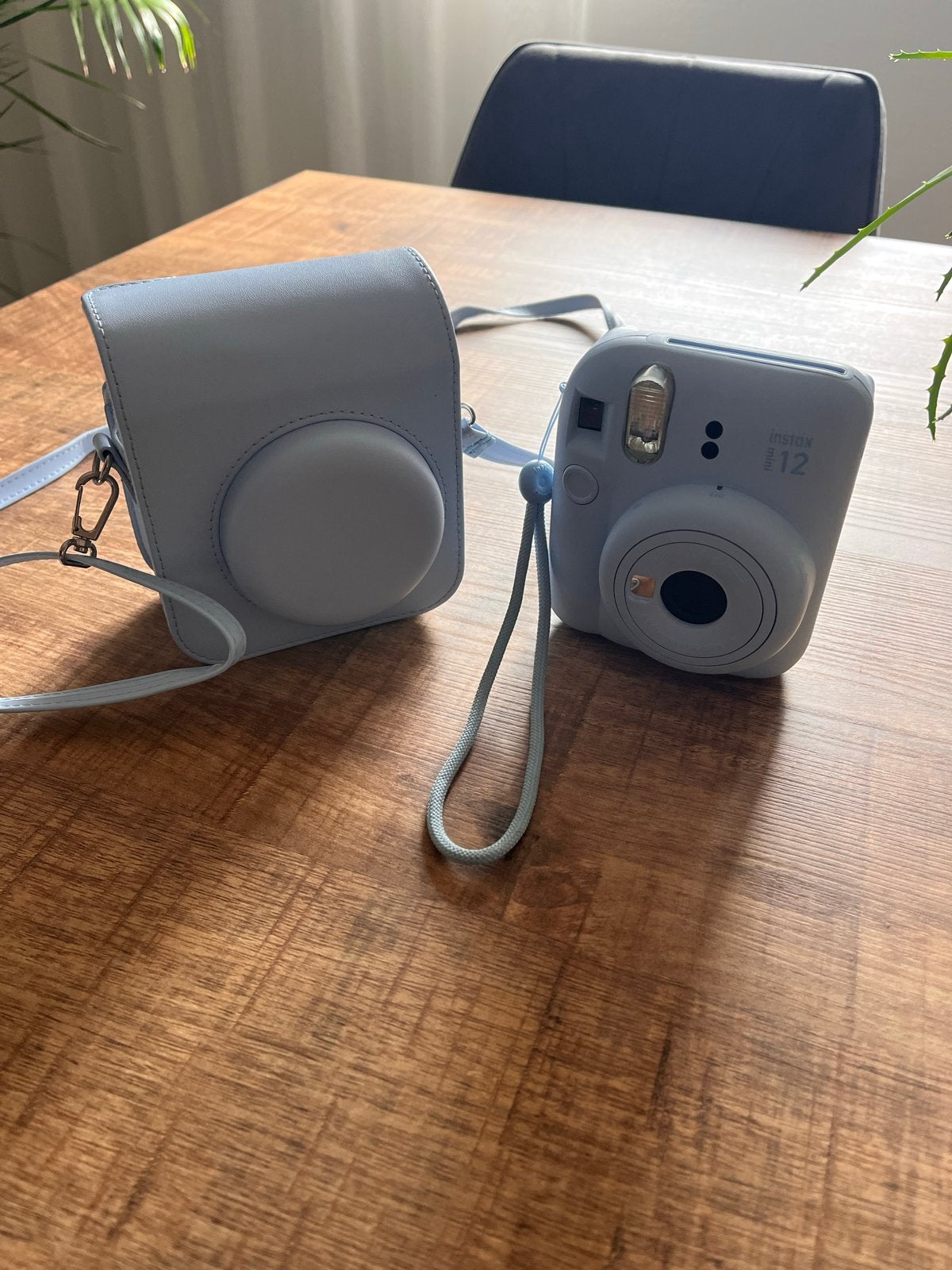 Instax Mini 12 Instant Camera met hoesje - Zo goed als nieuw, Audio, Tv en Foto, Fotocamera's Digitaal, Instant camera, Zo goed als nieuw
