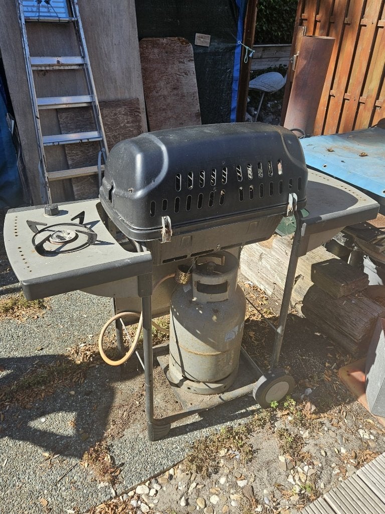 gasbarbeque op kolen, Ophalen, Gebruikt