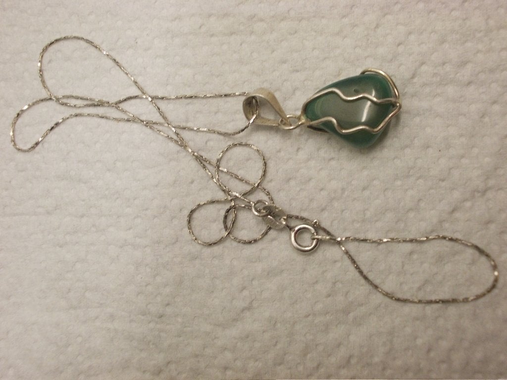 zilveren vintage ketting met groene steen hanger nr.027, Met hanger, Verzenden, Zo goed als nieuw, Zilver