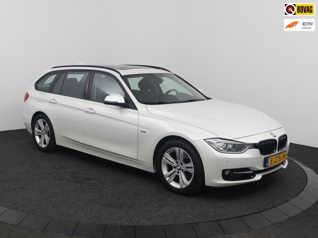 BMW 3-serie Touring 320i I AUTOMAAT I LEER I XENON I TREKHAA, Automaat, Achterwielaandrijving, Gebruikt, 4 cilinders