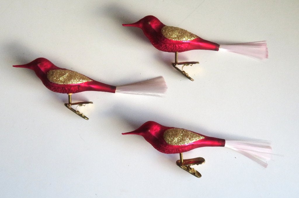 3x Kerstbal: Vogel op knijper ( rood met gouden vleugels ), Ophalen of Verzenden