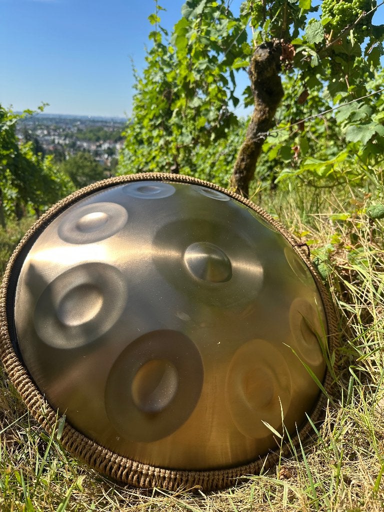 YNF Handpan – 10 tonen, 440 Hz, D-Kurd, roestvrij staal, Ophalen of Verzenden, Zo goed als nieuw, Melodische percussie