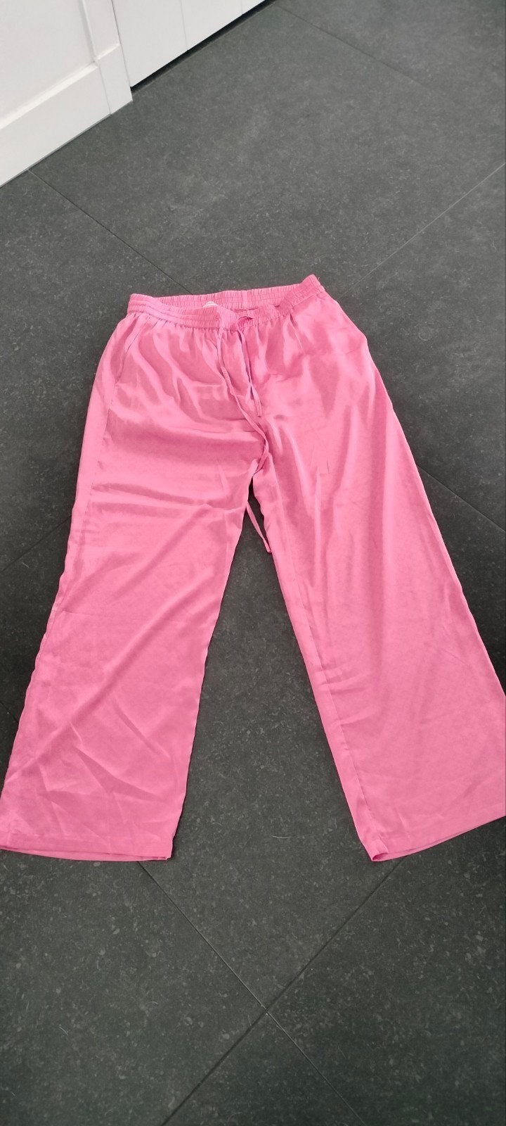 Co' Couture satijnen broek maat L/ Xl, Kleding | Dames, Maat 46/48 (XL) of groter, Ophalen of Verzenden, Zo goed als nieuw, Roze