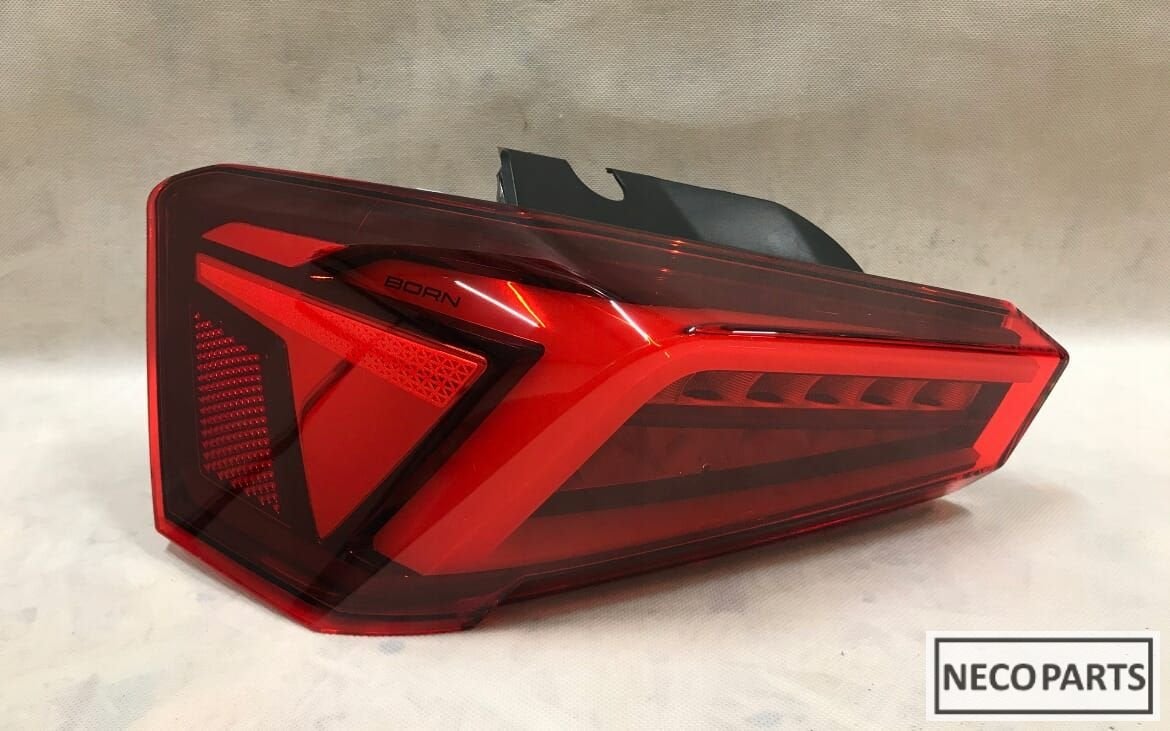SEAT CUPRA BORN 10E945095A LED ACHTERLICHT OP AANVRAAG!!, Gebruikt, -, Overige automerken, -