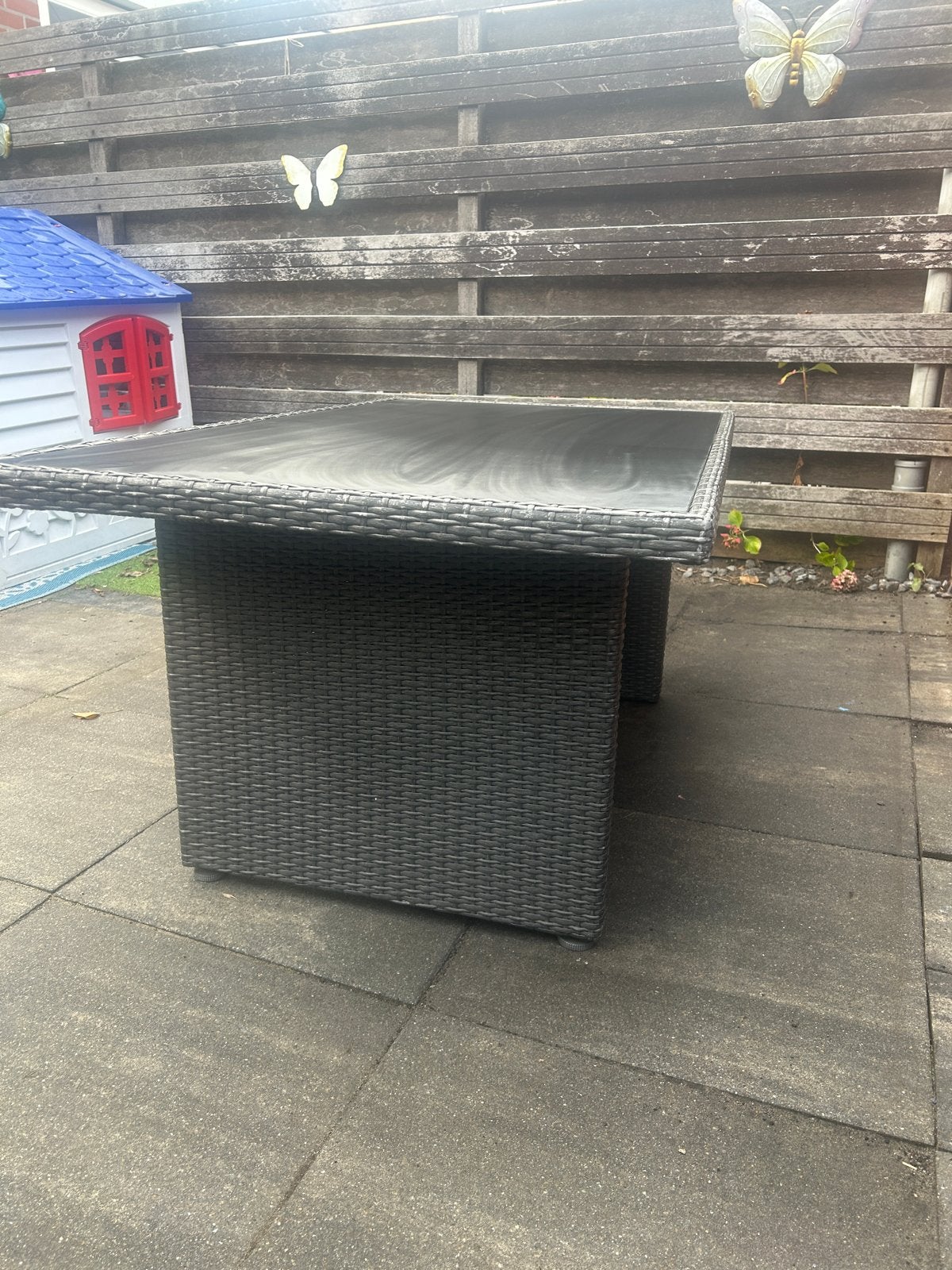 Foto 5 van Wicker tuintafel met glazen blad