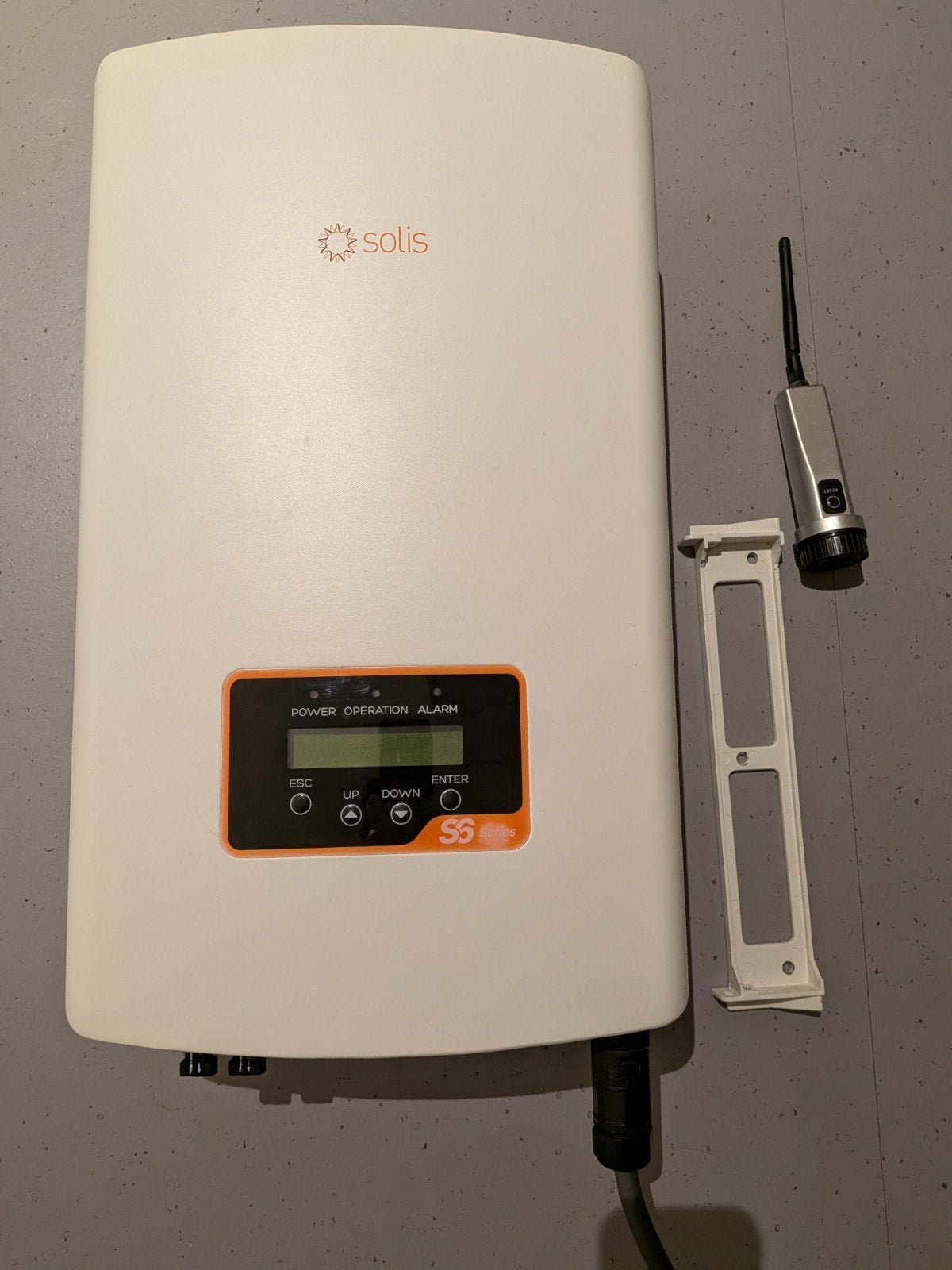 Solis S6-GR1P2.5K omvormer (2 strings, opstart voltage 60v), Ophalen of Verzenden, Gebruikt, Overige typen