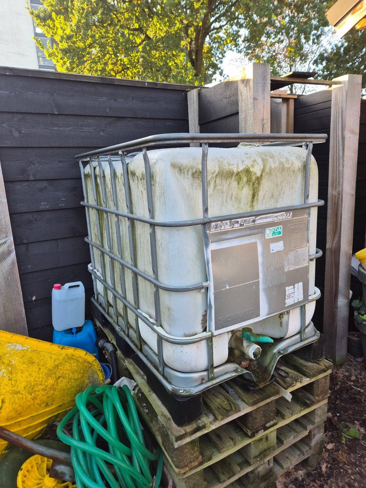 IBC container 600 liter - gebruikt voor zeewater, Ophalen, Gebruikt