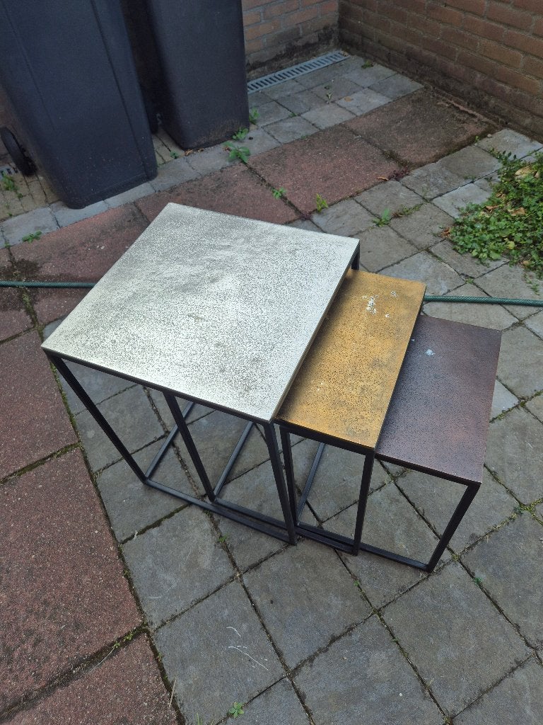 Set van 3 bijzettafels metaal Dwayne westwing, Huis en Inrichting, Tafels | Bijzettafels, Minder dan 55 cm, Gebruikt, Metaal of Aluminium