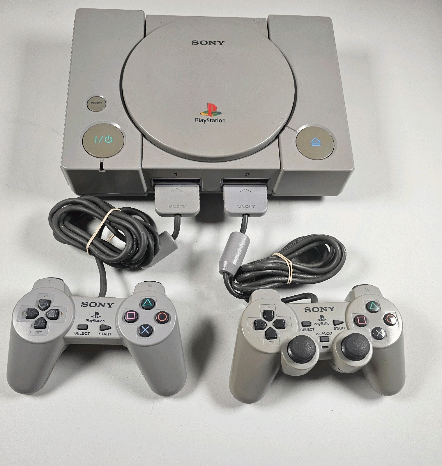 Sony PlayStation 1 – 2 Controllers – B-Grade, Gebruikt, Met 2 controllers, Ophalen of Verzenden, Nvt