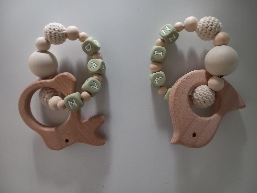 Superleuke gepersonaliseerde bijtring / babyspeeltje, Ophalen of Verzenden, Nieuw, Kraamcadeau