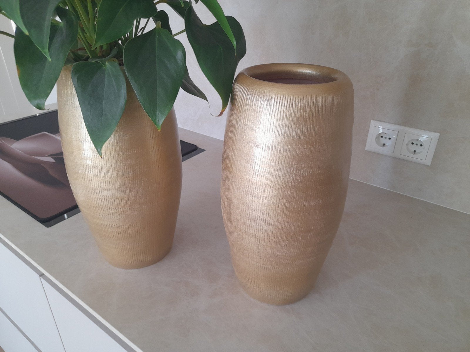 2 x Goudkleurige vaas, Ophalen, Gebruikt, Goud, 37 cm