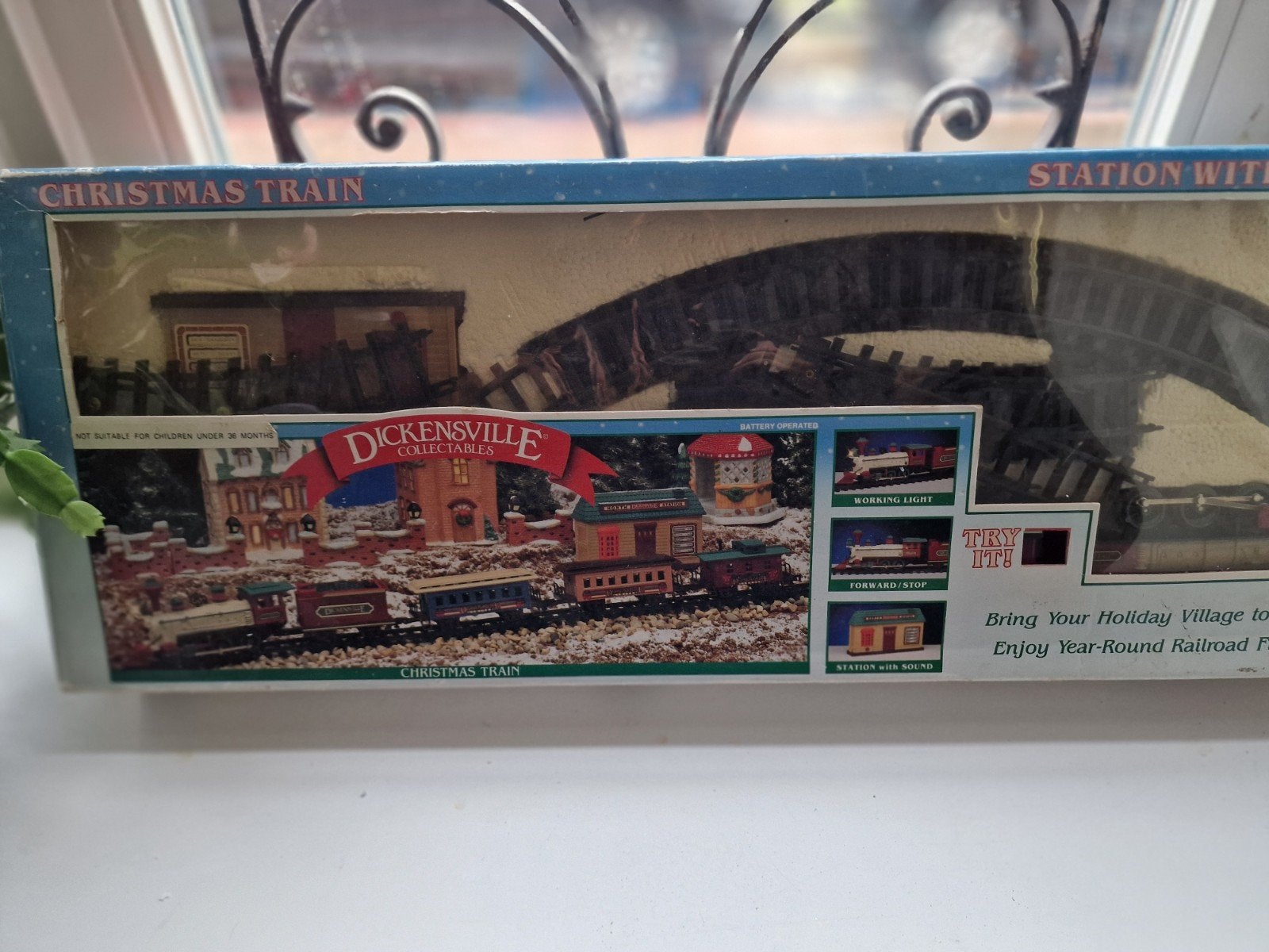 Dickensville Kerst Trein met Station - Collectible, Ophalen of Verzenden, Gebruikt, Treinset, Overige merken
