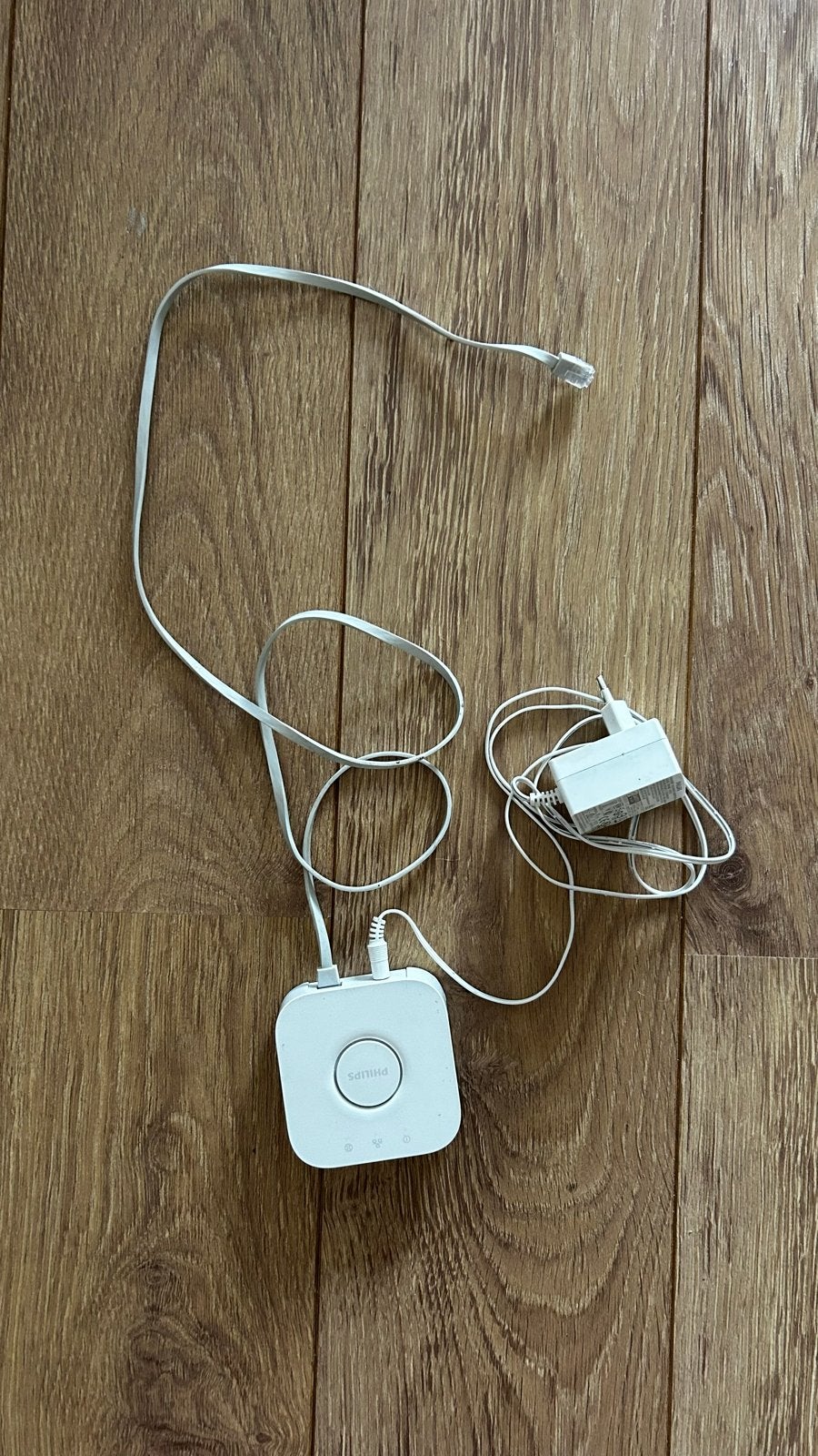 Philips Hue Bridge V2 met adapter en ethernetkabel, Ophalen of Verzenden, Zo goed als nieuw