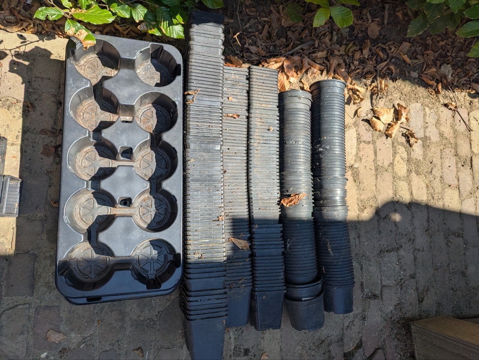 Partij stekpotten P9 en kweektrays - Gratis af te halen, Ophalen of Verzenden