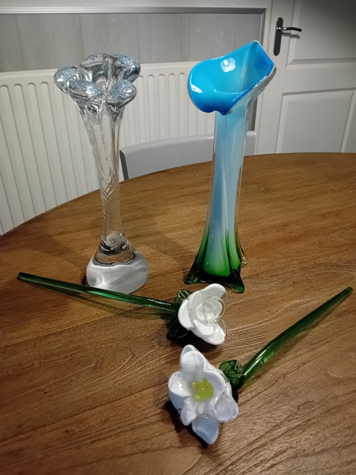 gave glasgeblazen bloemen en 2 vazen., Ophalen of Verzenden